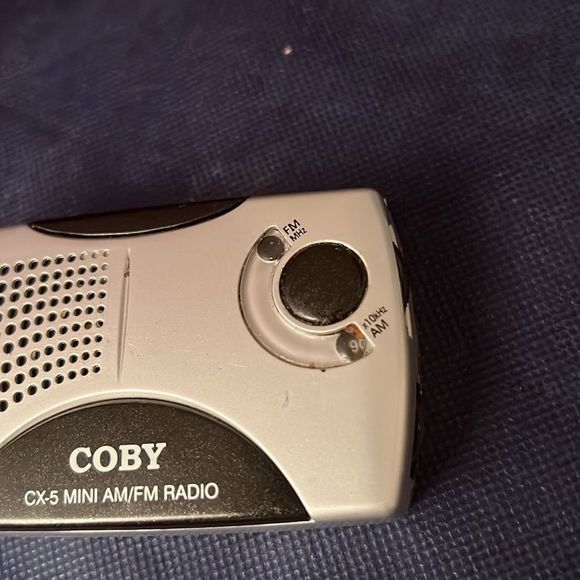 Hand Held Radio - Picture 5 of 5